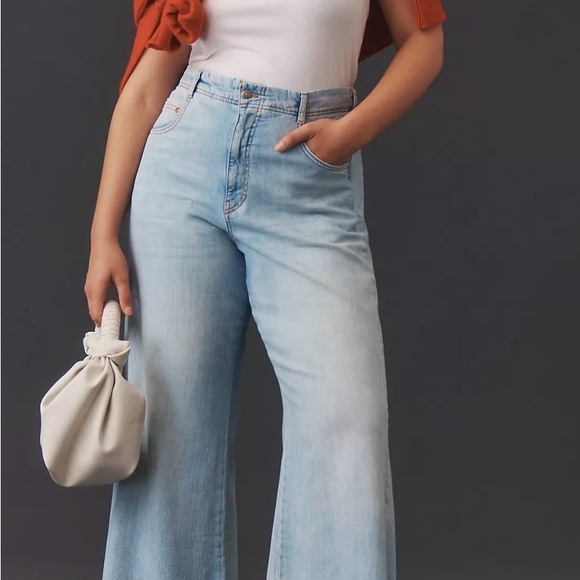 Anthropologie PILCRO ELLA MID-RISE FRAYED RELAXED JEANS - NWT - Picture 5 of 6